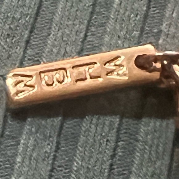 White House Black Market Rose Gold Lariat Necklace - Picture 2 of 7